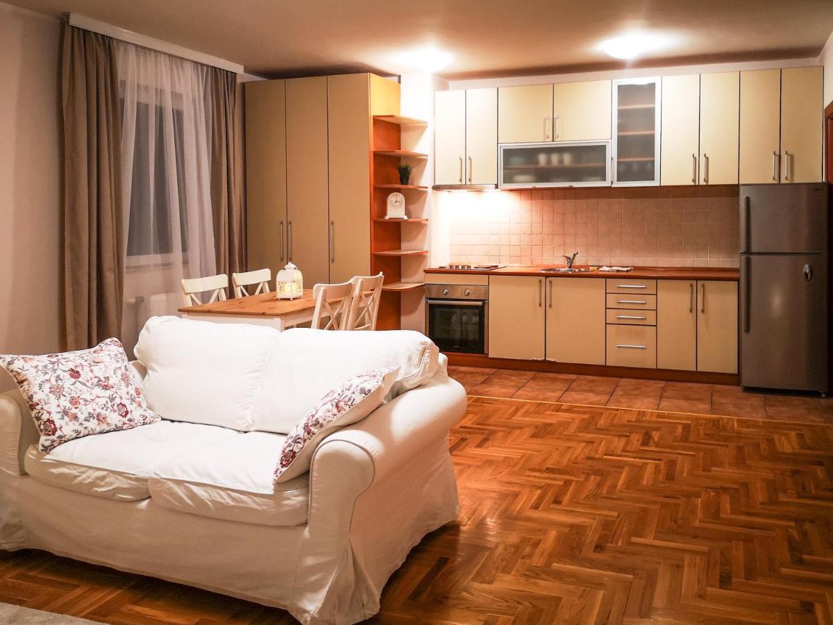 Filinhome Supljikca Suite Novi Sad Exteriör bild